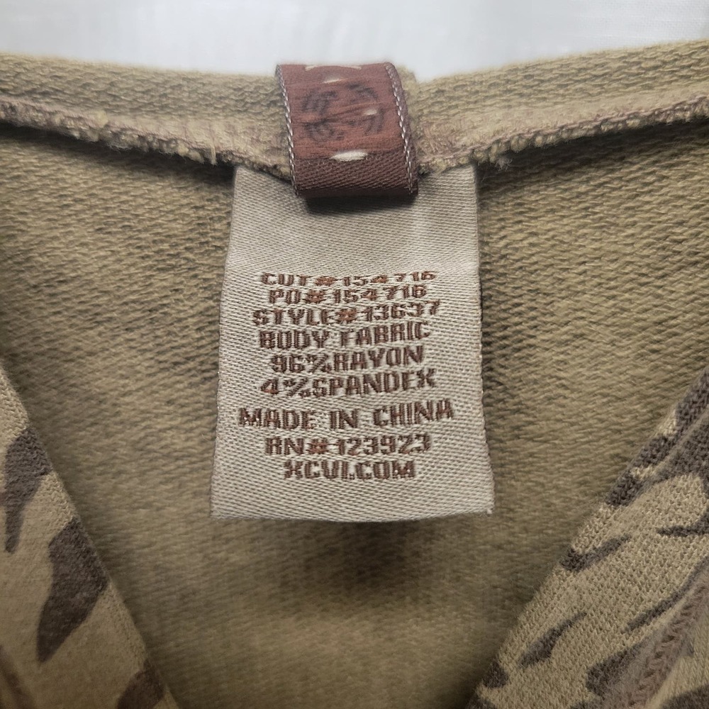 XCVI Camo Full Zip Pancho Cape With Pockets One - Picture 6 of 6